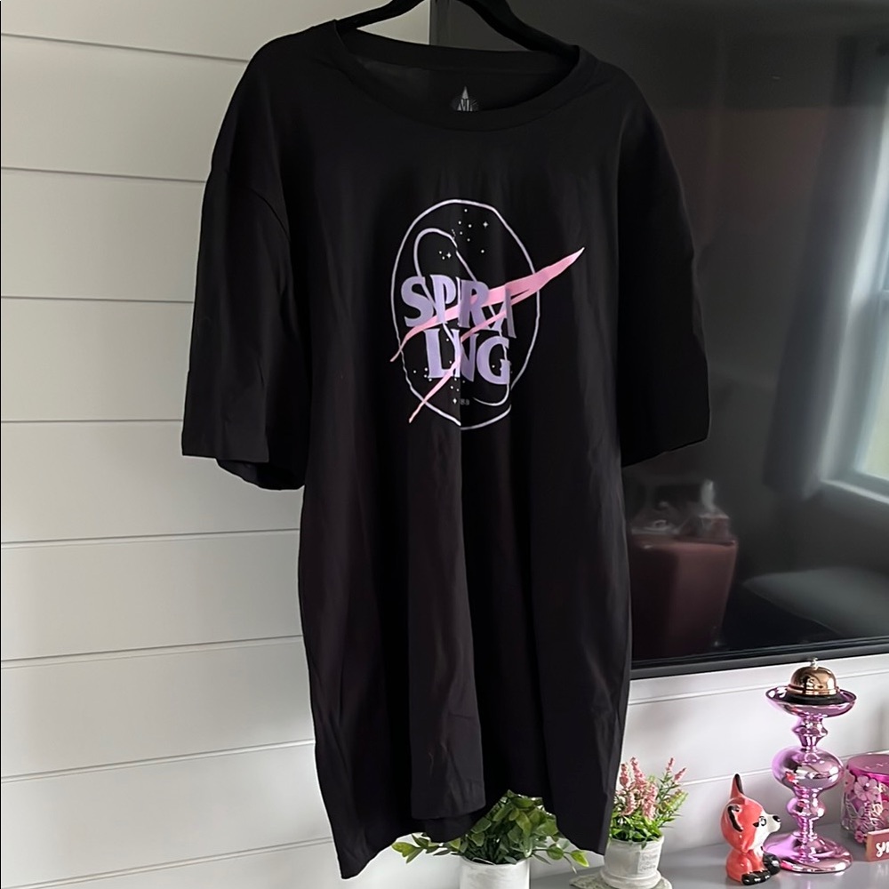 NWOT Shane Dawson Spiraling Tee